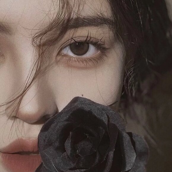 Meet your Posher, Daniqua - Picture 1 of 1